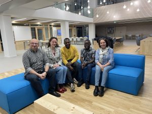 De gauche à droite : Franck GECHTER, Adélaïde CAREIL, Yaovi HOETOWOU, Koffi AYENA et Heather COOPER.